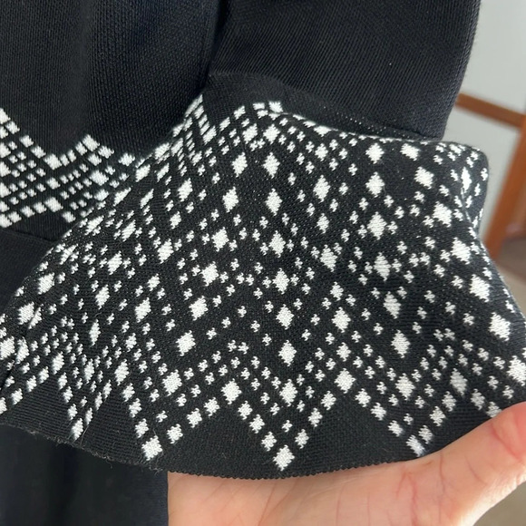 Danny and Nicole 3/4 Sleeve A-Line Sweater Dress Bell Sleeves Size Small - Picture 4 of 11